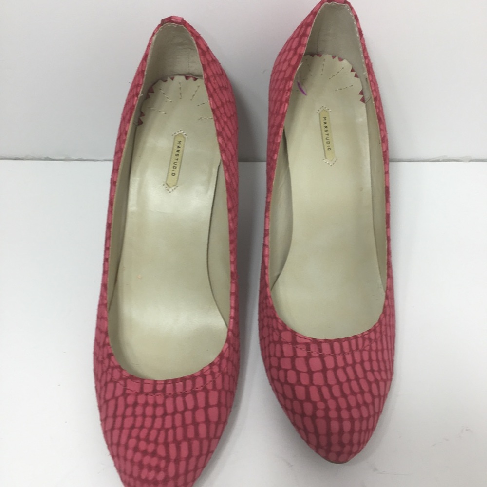 Max Studio Mecca Faux Alligator Wedges - Picture 2 of 16